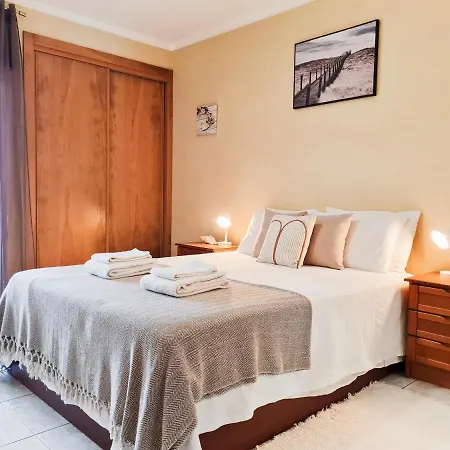 Casa Tombua - Pool - & Center 300m - Ac - Wifi 아파트 카르보에이루