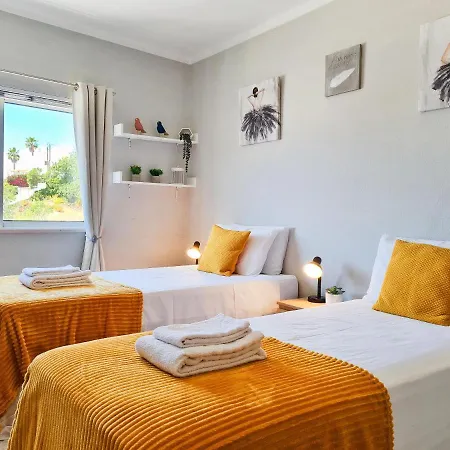 Casa Tombua - Pool - & Center 300m - Ac - Wifi * 카르보에이루