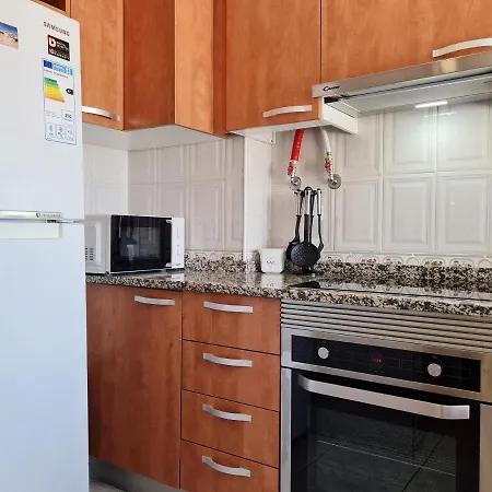 Casa Tombua - Pool - & Center 300m - Ac - Wifi 아파트 *